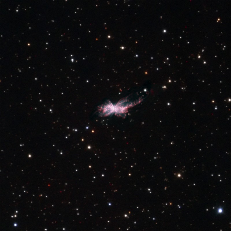 Imágenes de la "muerte" de estrellas con el telescopio Hubble se asemejan a mariposas