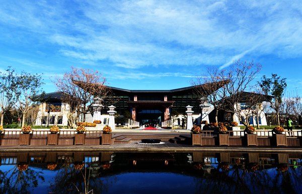El lago Yanqi ha sido dise?ado para reflejar la "China real". [Foto: PPC]