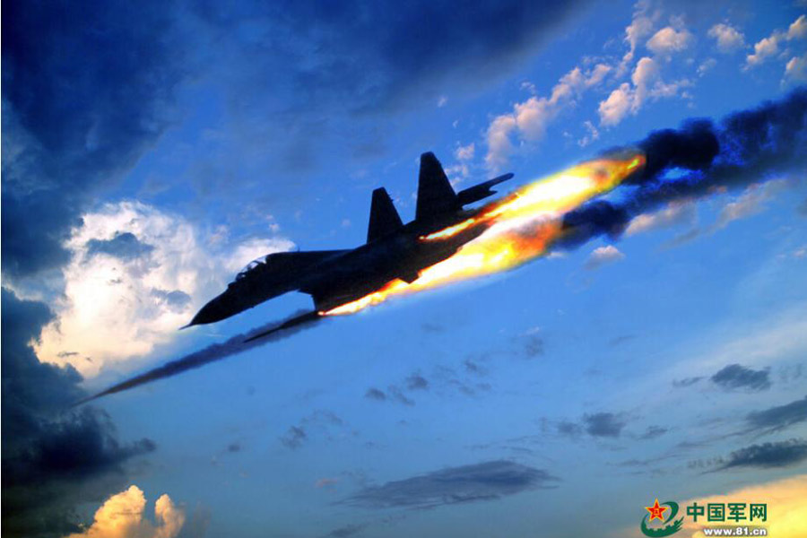Impresionantes fotos de aviones de combate y tropas aerotransportadas de China