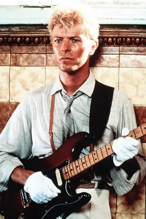 Muere leyenda pop británica David Bowie a los 69 a?os de edad