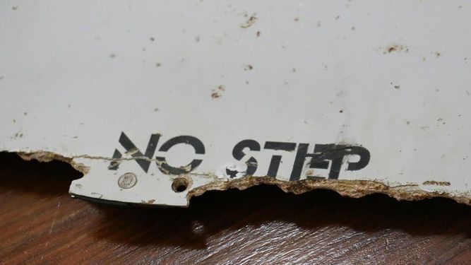 El vuelo MH370 sufrió un fuerte descenso antes de estrellarse en el índico