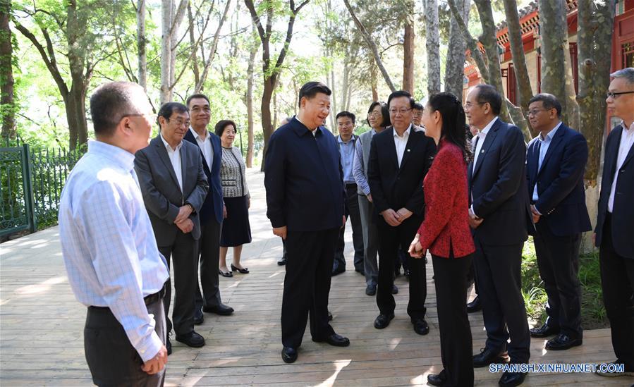 Xi pide desarrollar universidades de clase mundial con peculiaridades chinas