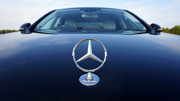El conflicto con la Mercedes Benz evidencia la necesidad de proteger los derechos de los consumidores chinos