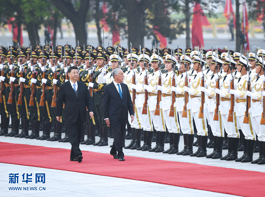 Xi sostiene conversaciones con presidente portugués