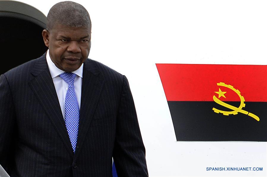 Llega a Cuba el presidente de Angola para visita oficial
