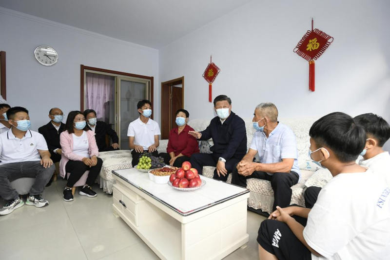 Xi inspecciona ciudad de Chengde, en norte de China