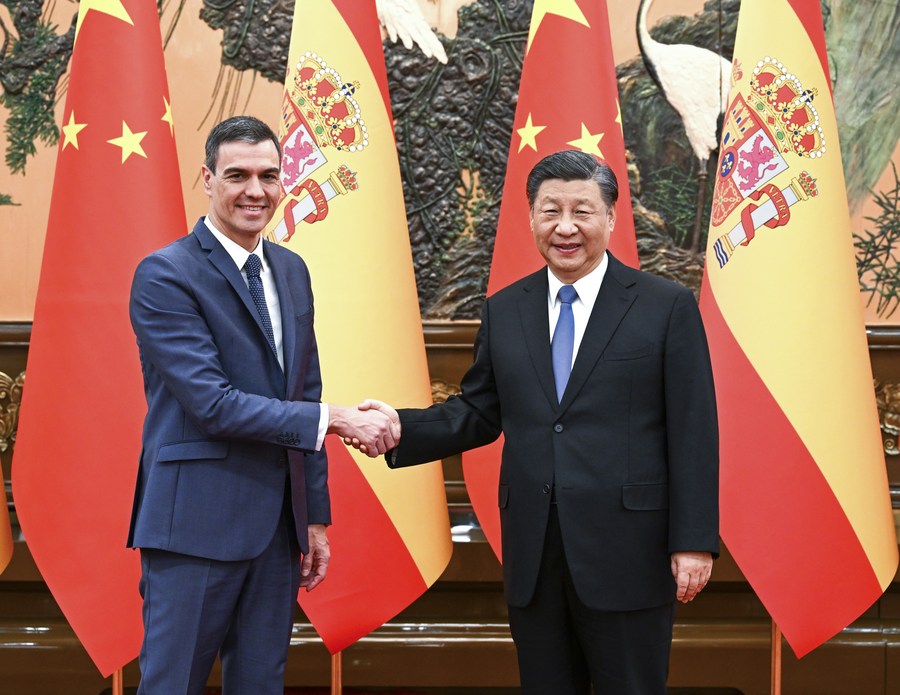 El presidente chino, Xi Jinping, se reúne con el presidente del Gobierno de Espa?a, Pedro Sánchez, en Beijing, capital de China, el 31 de marzo de 2023. (Xinhua/Rao Aimin)
