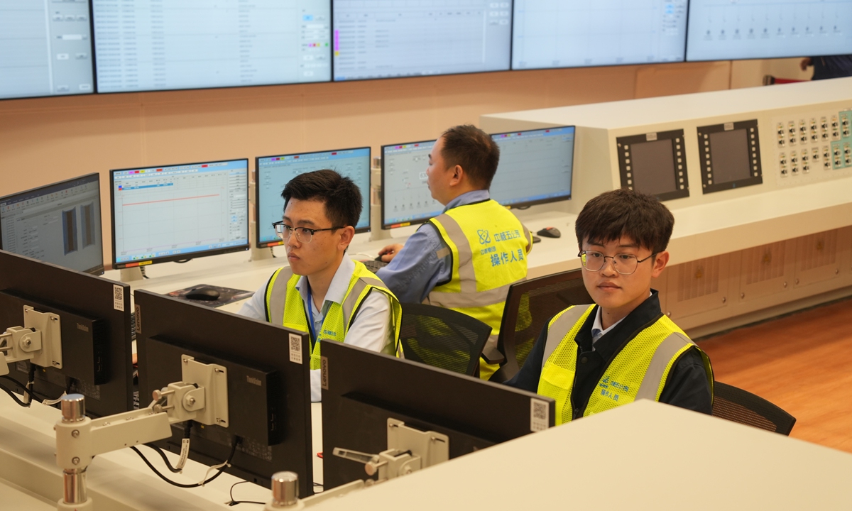 La sala de control principal del Linglong-1. Foto: Compa?ía de Energía Nuclear de Hainan