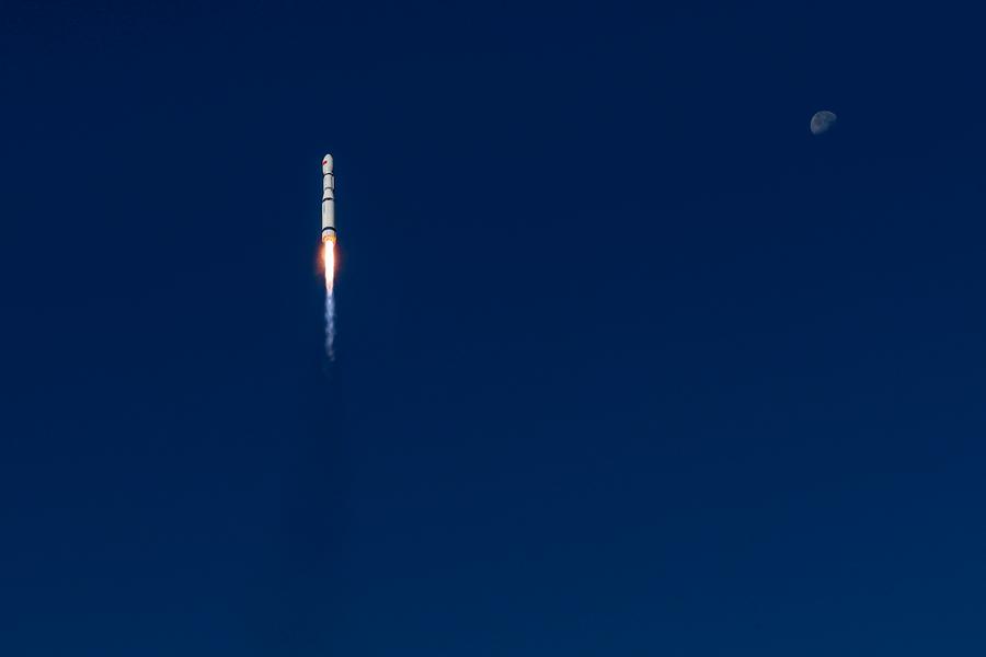 Un cohete portador Gran Marcha-6 transportando el satélite Tianping-3 despega desde el Centro de Lanzamiento de Satélites de Taiyuan, provincia de Shanxi, en el norte de China, el 22 de octubre de 2024. (Xinhua/Zheng Taotao)