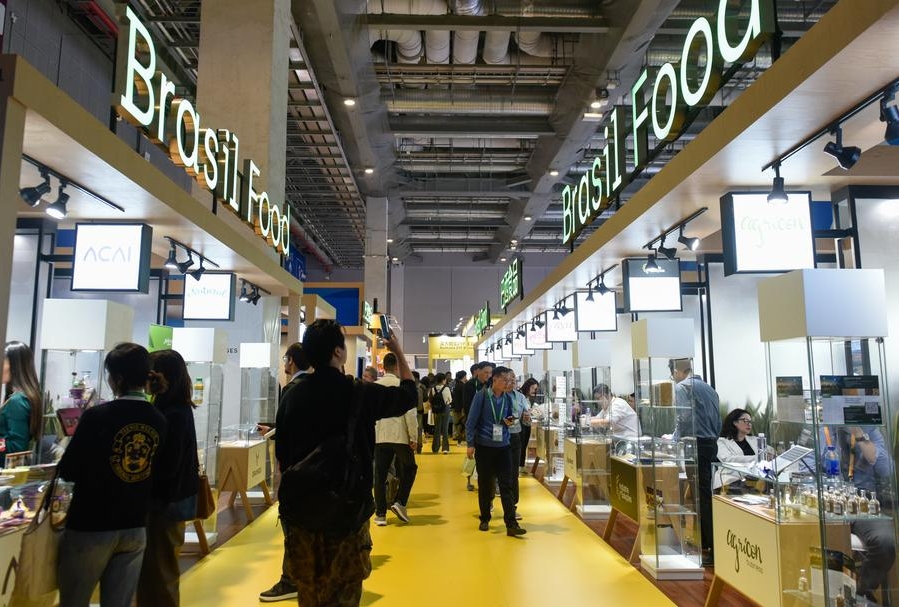 Imagen del 6 de noviembre de 2024 de un estand de comida brasile?a durante la VII Exposición Internacional de Importaciones de China (CIIE) en Shanghai, en el este de China. (Xinhua/Xu Liang)