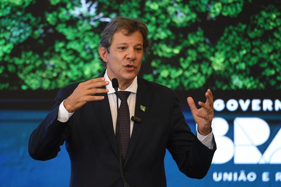 Imagen de archivo del ministro de Hacienda brasile?o, Fernando Haddad, en Brasilia, Brasil, el 12 de diciembre de 2024. (Xinhua/Lucio Tavora) 