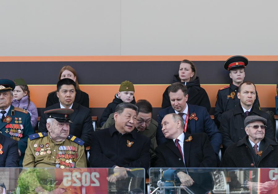 El presidente chino, Xi Jinping, asiste a las celebraciones con motivo del 80o aniversario de la victoria en la Gran Guerra Patriótica de la Unión Soviética, en Moscú, Rusia, el 9 de mayo de 2025. (Xinhua/Xie Huanchi) 