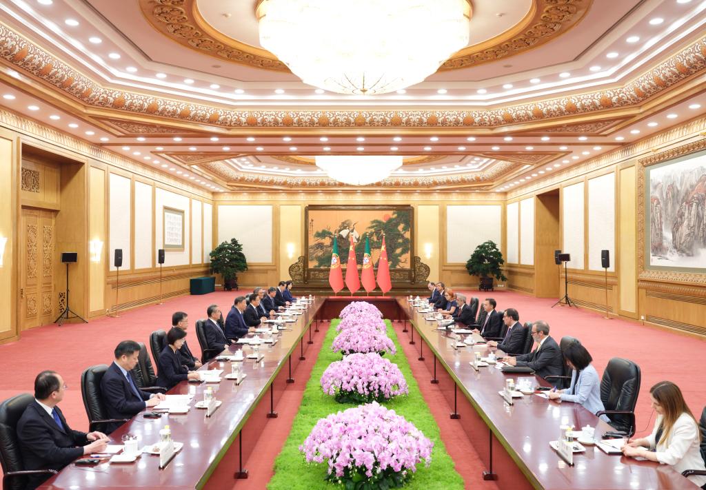  (Xinhua/Ding Lin)